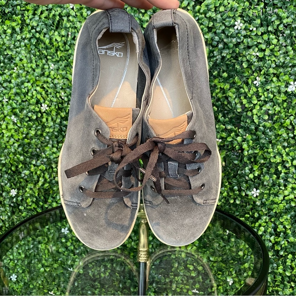 D22 Dansko Renae Sneakers - Picture 6 of 12